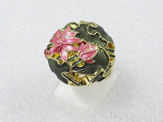 Japanese Kimono / Antique Accessories Metal